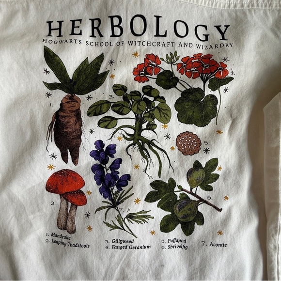 Harry Potter Herbology Button-Up Shirt Size Medium (M/8) - Picture 6 of 7
